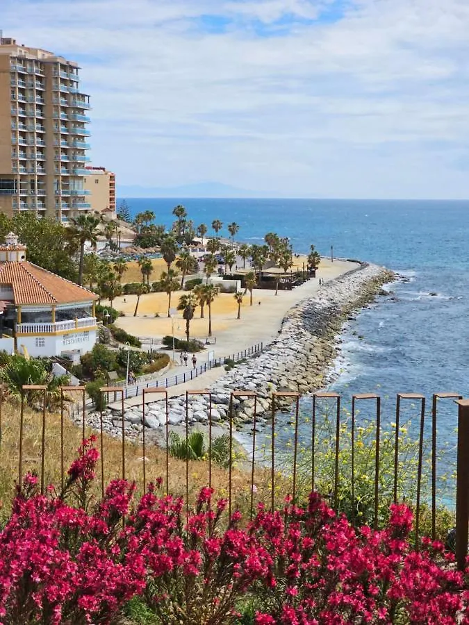 Holiday home Summer House Duplex En La Playa Con Piscina Benalmadena
